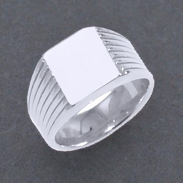 Bague Chevalière en Acier 316 Argenté à Finition Striée – Élégance Contemporaine