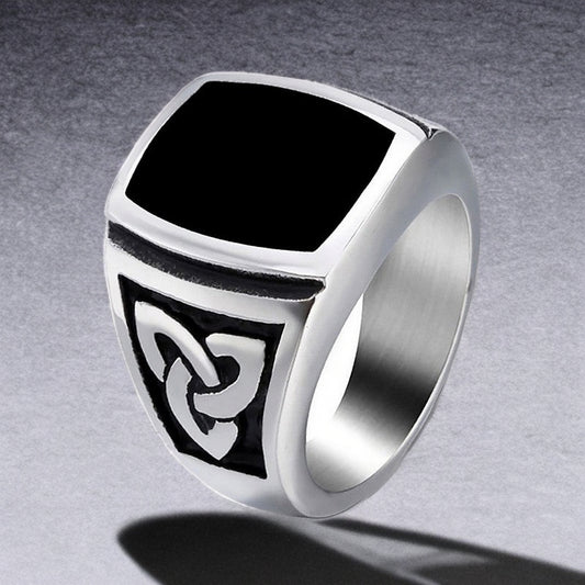 Chevalière en acier inoxydable argenté – Élégance et robustesse intemporelle