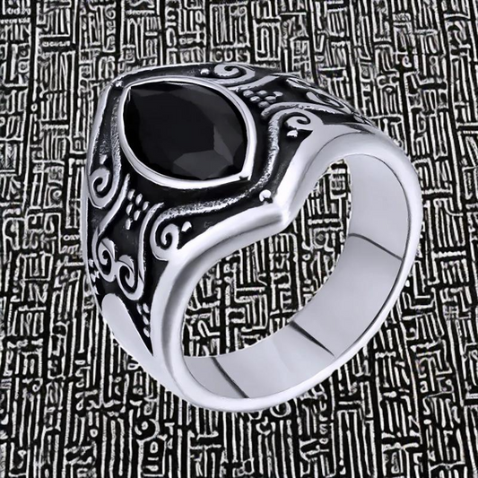 Bague Chevalière Ovale en Acier Inoxydable Argenté avec Élégant Oxyde Noir